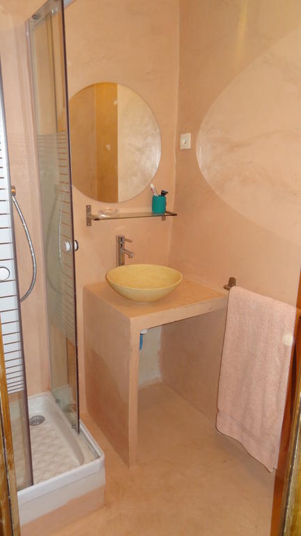 Appartement Avec Patio,2 Chambres,Patangarles Bilik gambar